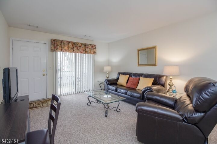 Property Photo:  3 Sage Court  NJ 07921 