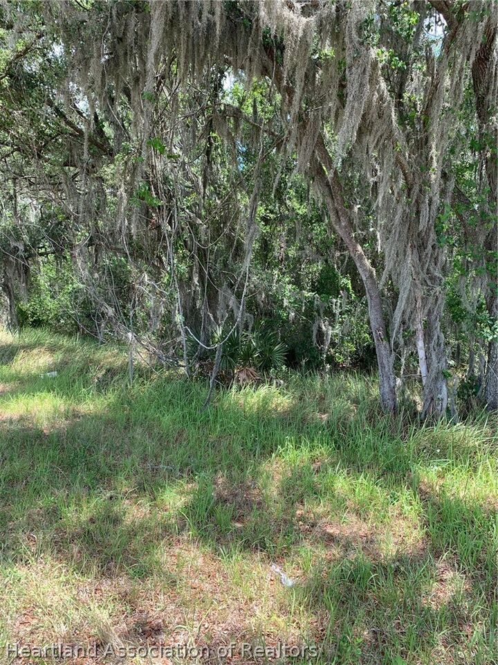 Property Photo:  3485 W County Line Road  FL 33825 