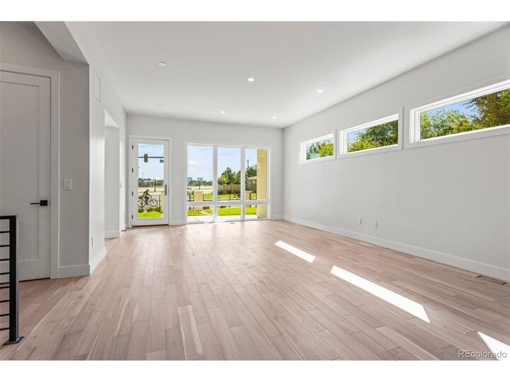 Property Photo: 1615 S Franklin St CO 80210
