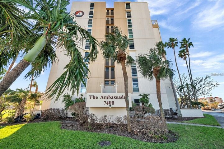 Property Photo:  7400 Sun Island Drive S 412  FL 33707 