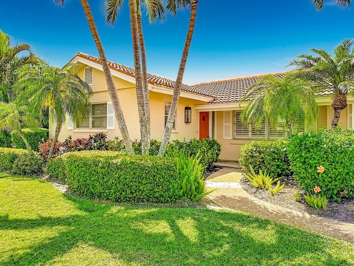 Property Photo:  581 Yardarm Lane  FL 34228 