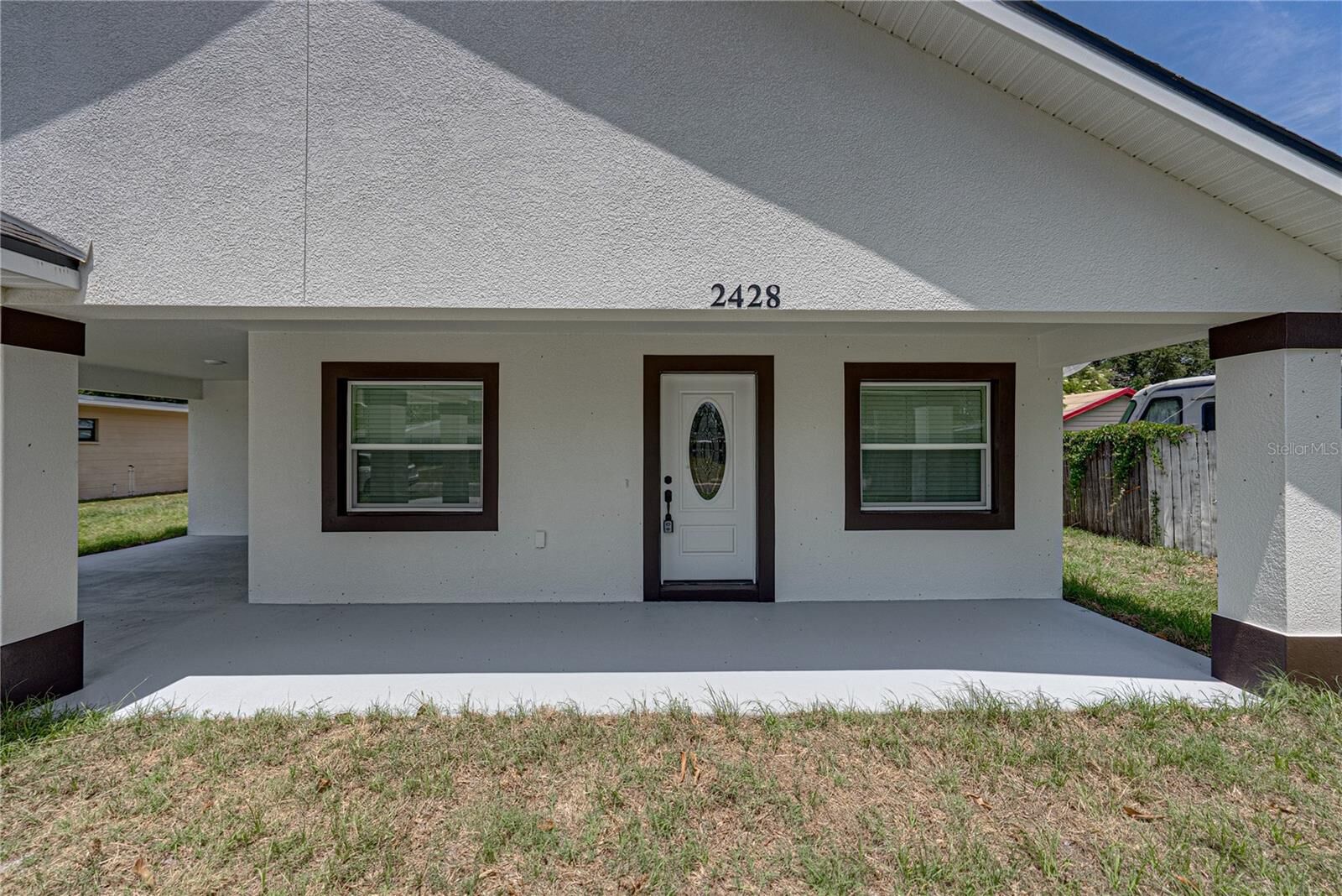 Property Photo:  2428 Mosswood Lane  FL 33801 