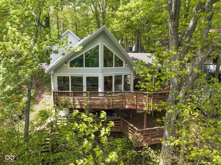 Property Photo: 6232 Bobwhite Drive IN 46164