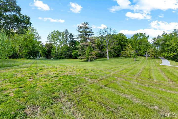 Property Photo:  900 Weidman Road  MO 63017 