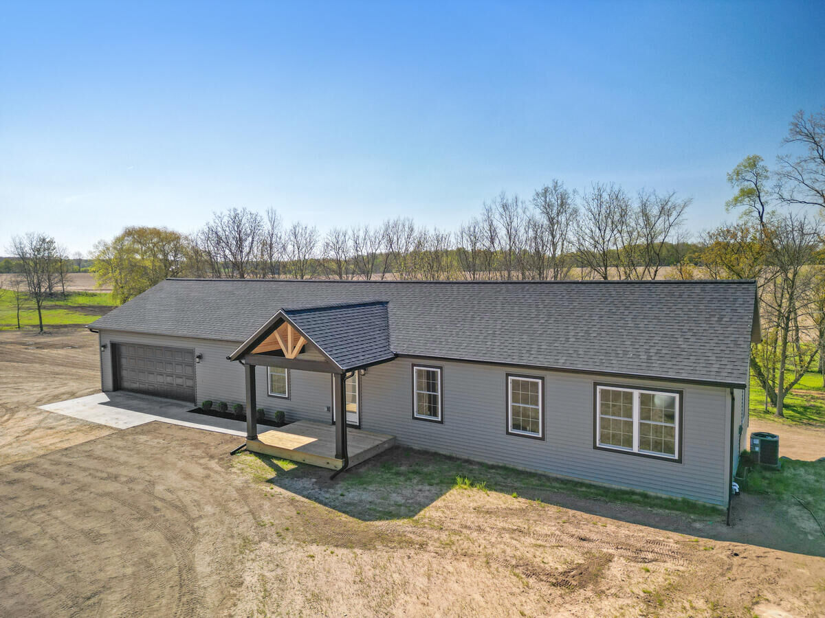 Property Photo: 2346 W 112th Street MI 49327