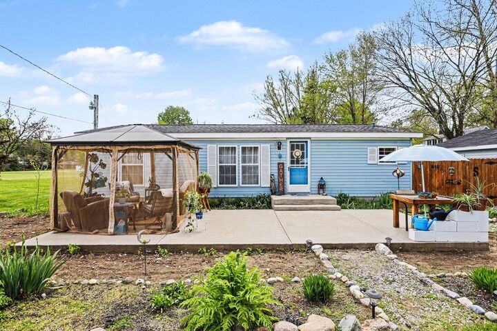 Property Photo: 418 Polk Street MI 49040