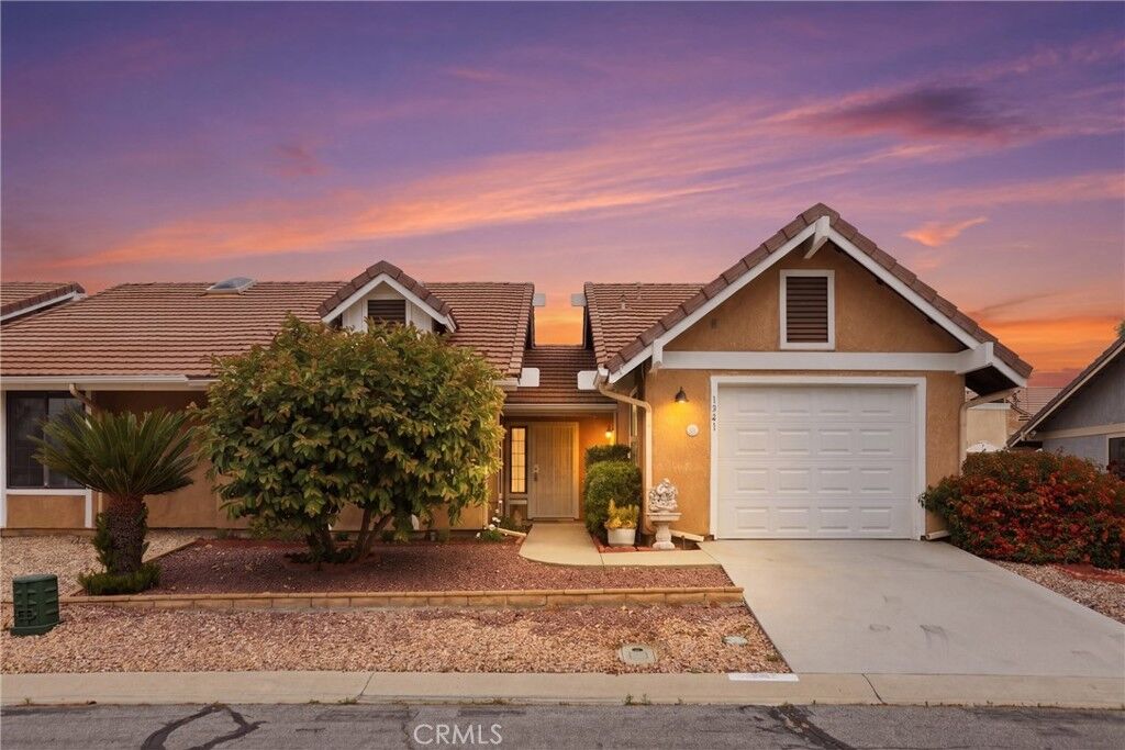 Property Photo:  1341 Yorktown Circle  CA 92583 