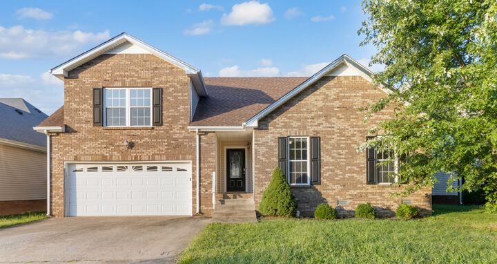 Property Photo:  1389 Bruceton Dr  TN 37042 