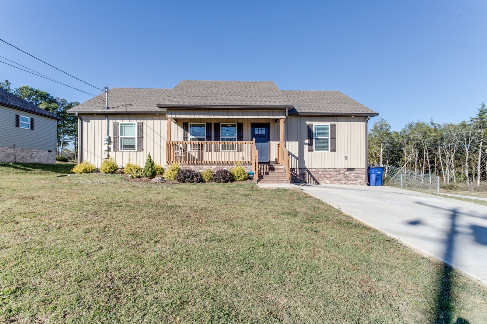 Property Photo:  1390 W Lane St  TN 37160 