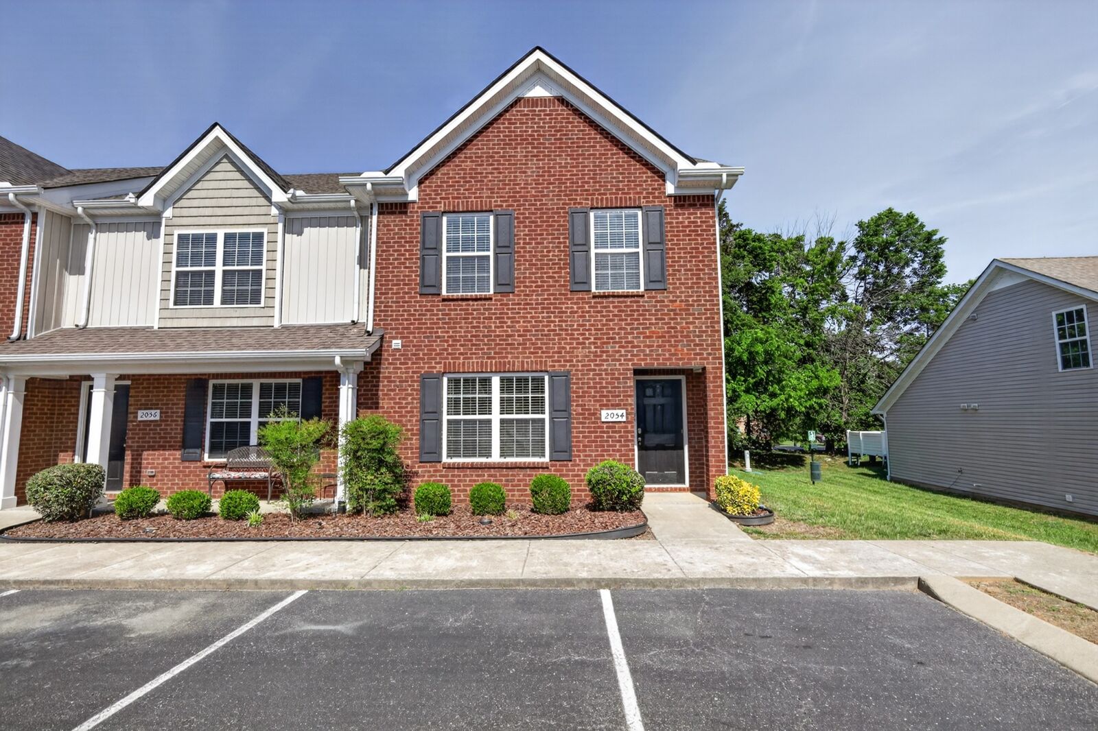 Property Photo:  2054 Caladonia Way  TN 37167 