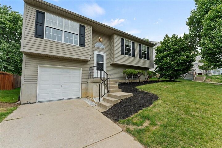 Property Photo:  1046 Fallbrook Drive  KY 41018 