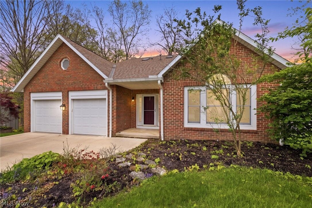 Property Photo: 2291 Ridgewood Court OH 44805
