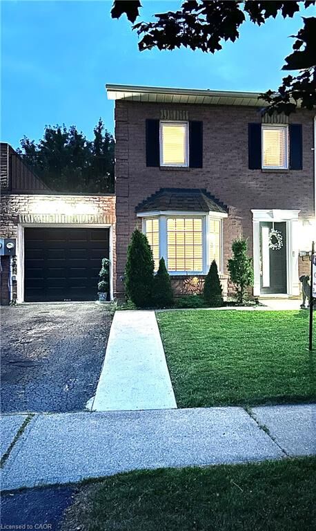 Property Photo: 4350 Henry Avenue ON L3J 0P4