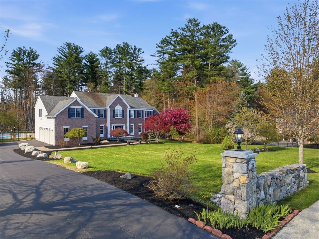 Property Photo: 25 Valley View Drive MA 01536