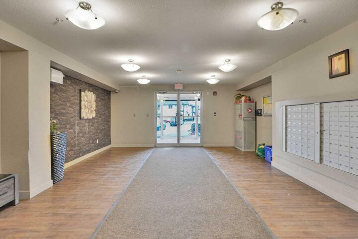 Property Photo: 7210 80 Avenue NE 414 AB T3J 0N7