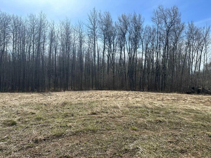 Property Photo: 90058B Twp 720 AB T0H 3S0