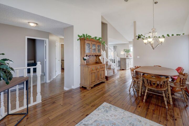 Property Photo:  2040 Morris Road SE  AB T4A 1V9 