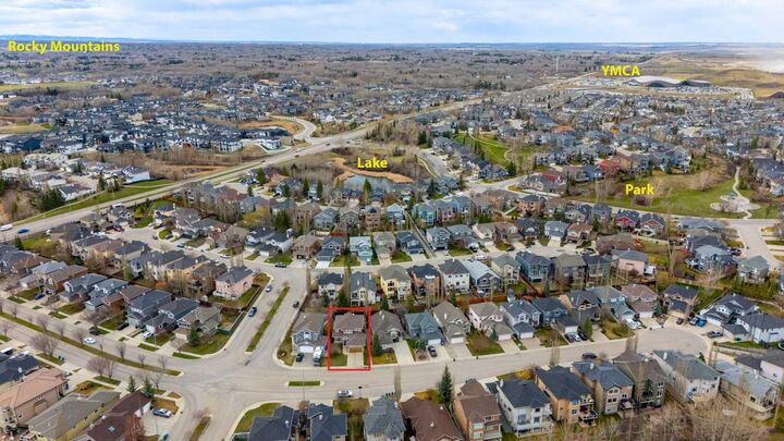 Photo de la propriété: 66 Royal Highland Road NW AB T3G 4Y4