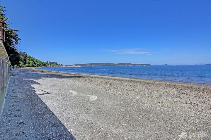 Property Photo:  144  Loon Asea Lane  WA 98282 