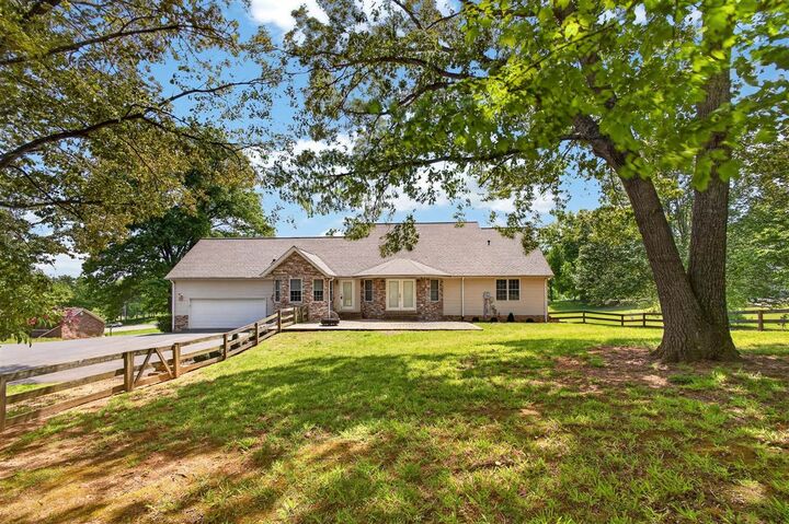 Property Photo:  170 Katybeth Lane  KY 42141 
