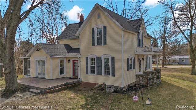 Property Photo:  205 S Lake Pleasant Road  MI 48412 