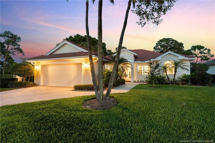 Property Photo: 4317 SE Coventry Lane FL 34997