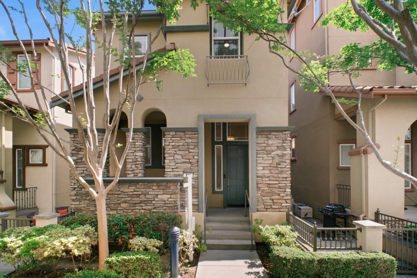 Property Photo:  915 Ternura Loop  CA 95035 