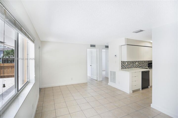 Property Photo:  1522 SW 30th St 1  FL 33315 