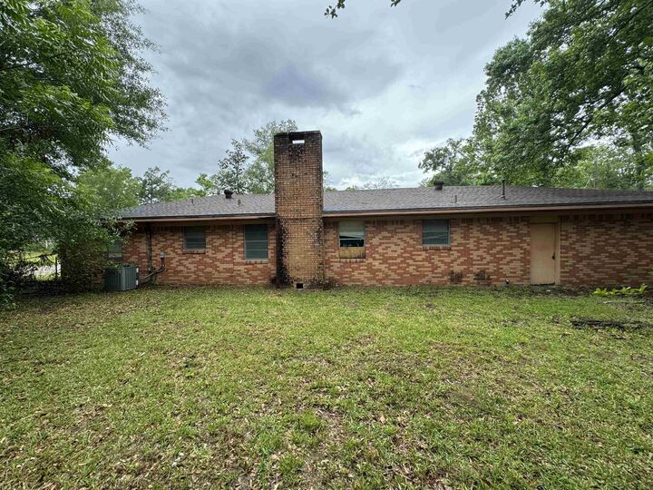 Property Photo:  70 Dogwood  TX 77657 