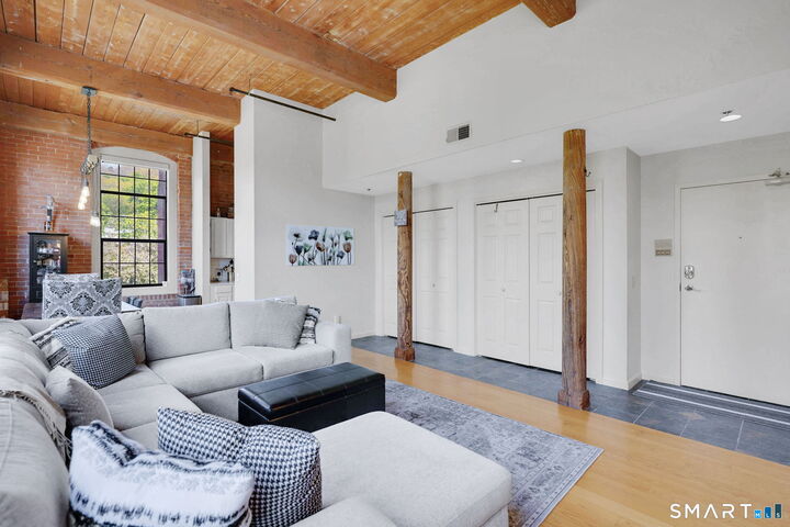 Property Photo:  16 Vernon Avenue 30  CT 06066 