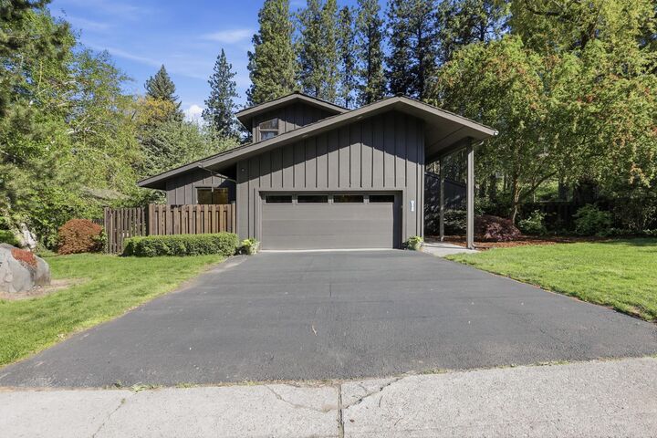 Property Photo:  1925 E Rockwood Blvd  WA 99203 