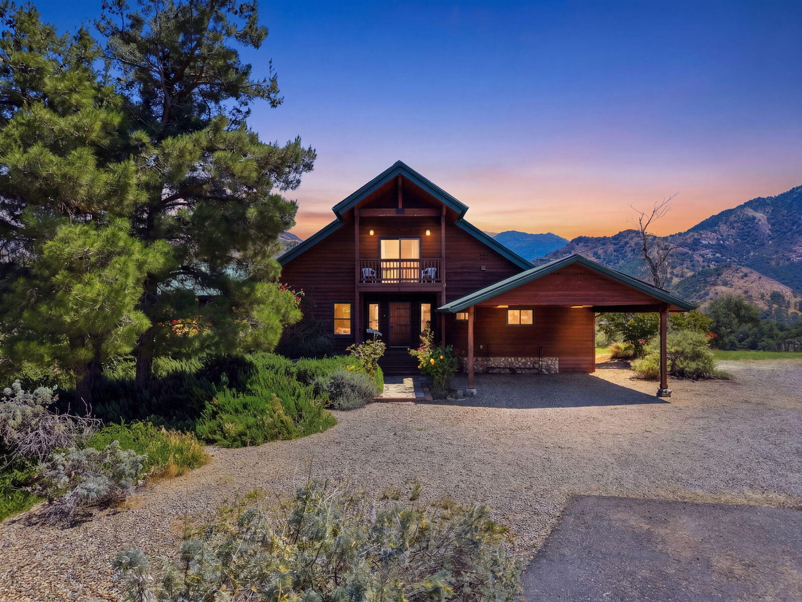 Property Photo: 40679 Crystal Drive CA 93271