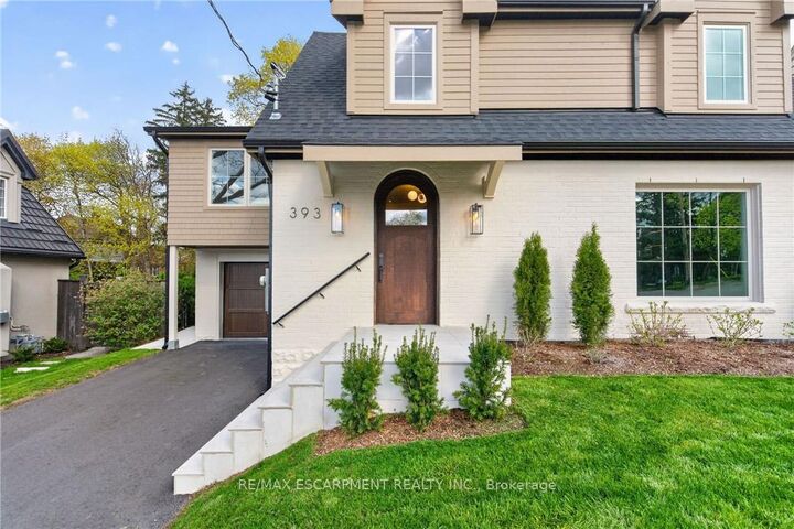 Property Photo: 393 Hess Street S ON L8P 3R2