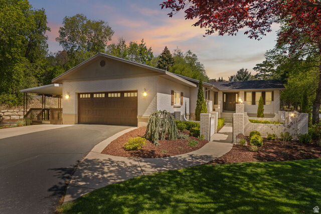 Property Photo:  10427 N Hidden Oak Dr  UT 84003 