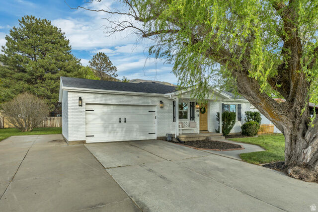 Property Photo:  610 N Main St  UT 84014 