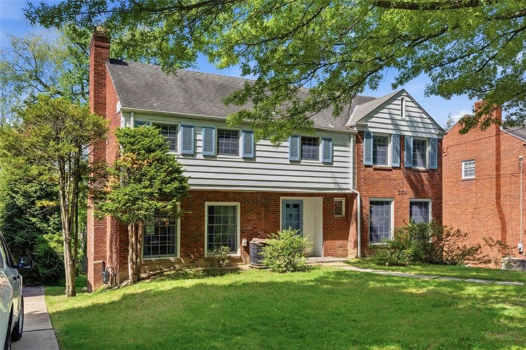 Property Photo:  334 Jefferson Dr  PA 15228 