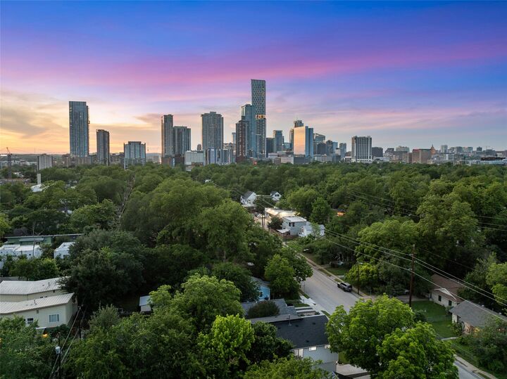 Property Photo: 1615 Holly Street 1 TX 78702
