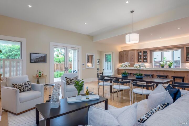 Property Photo:  999 Pratt Avenue  CA 94574 