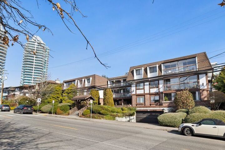 Property Photo: 1444 Martin Street 309 BC V4B 3W7