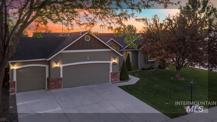 Property Photo:  17203 N Midsummers Lane  ID 83687 
