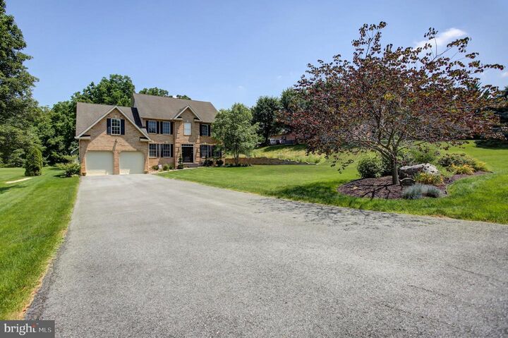 Property Photo:  382 Moss Spring Avenue  PA 17225 