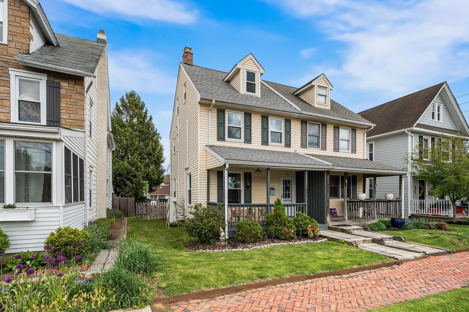 Property Photo:  631 S Broad Street  PA 19348 
