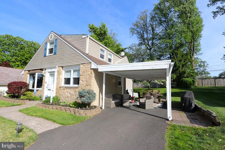 Property Photo:  178 Sleighride Road  PA 19090 