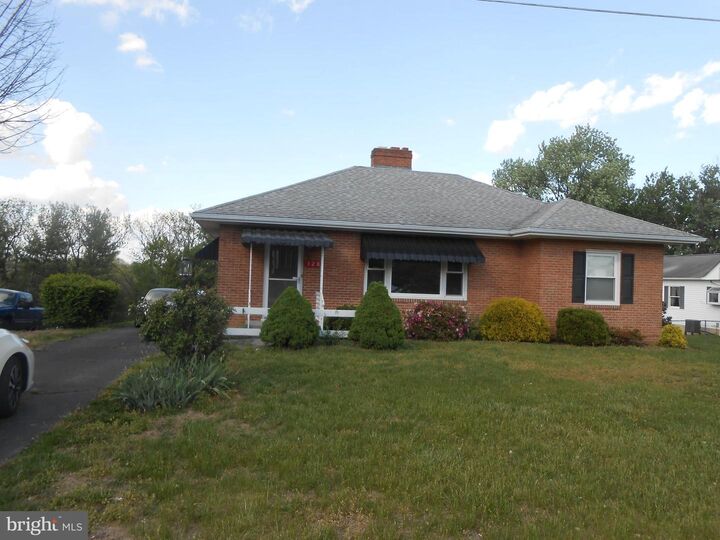 Property Photo: 328 Longview Avenue VA 22601