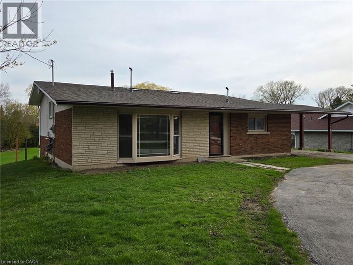 Property Photo:  456 Queen Street West  ON N0G 2L3 