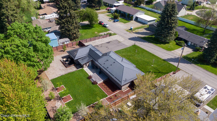 Property Photo:  9347 N Baack Rd  ID 83835 