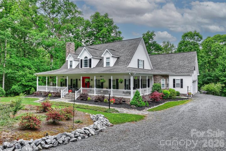 Property Photo:  9470 Hutchinson Lane  NC 28216 