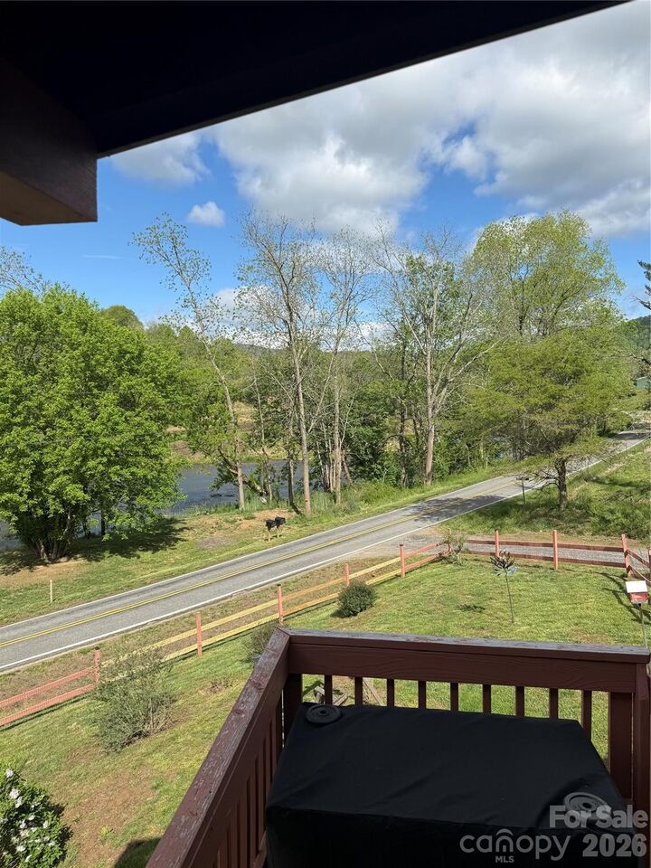 Property Photo:  7 Noland Drive S  NC 28721 