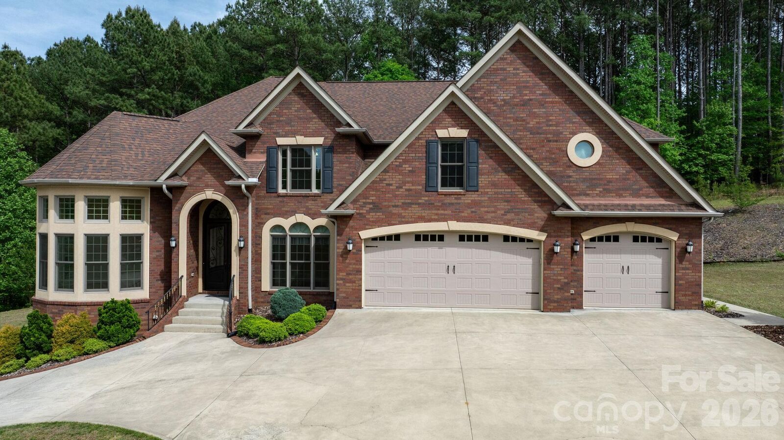 Property Photo:  4 Royal Vista Way  NC 28630 