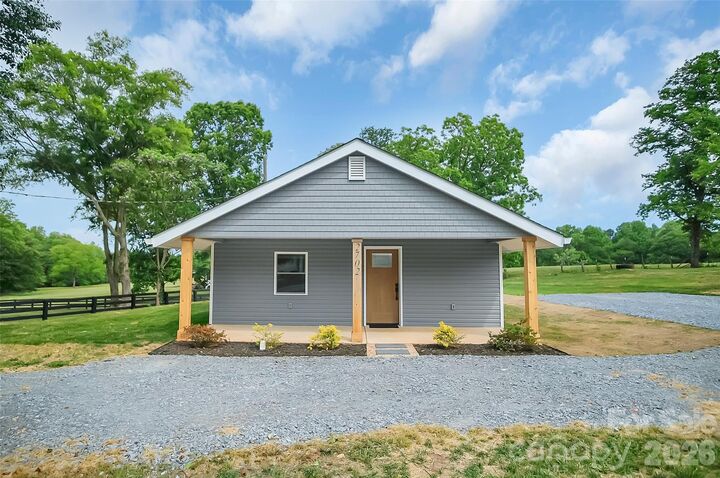 Property Photo:  2702 W Stage Coach Trail  NC 28150 